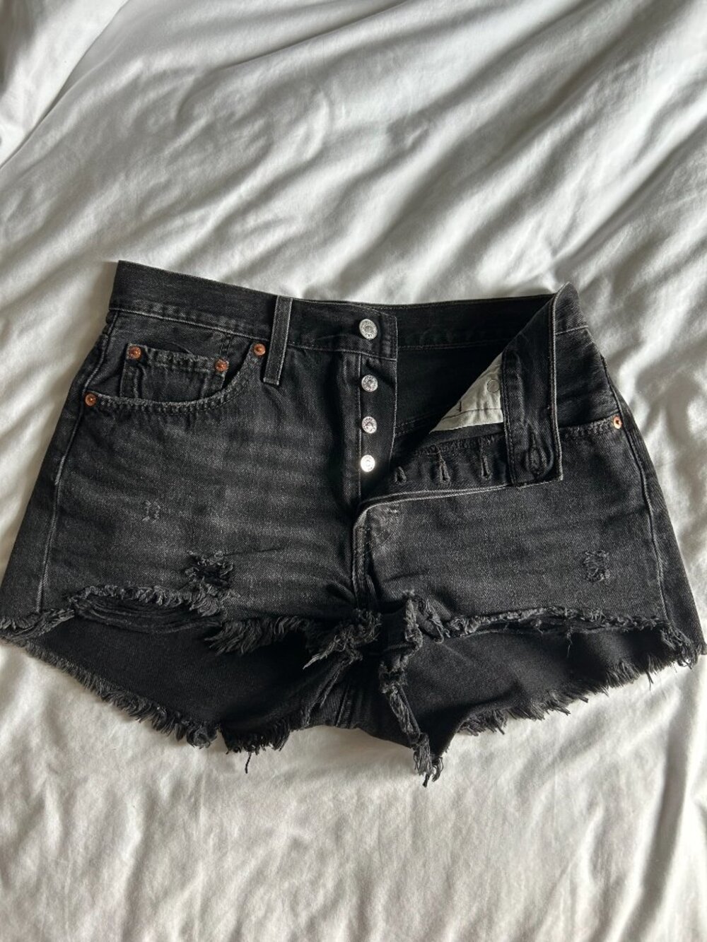 Levi's 501 High Rise Women's Shorts in Size 28 Black